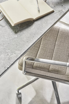 Vipp 453 Swivel met wielen, Tide-dark sand stof