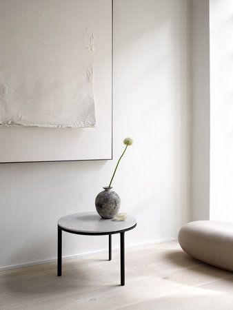 Vipp 423 salontafel, zwart frame, Sky grey marble